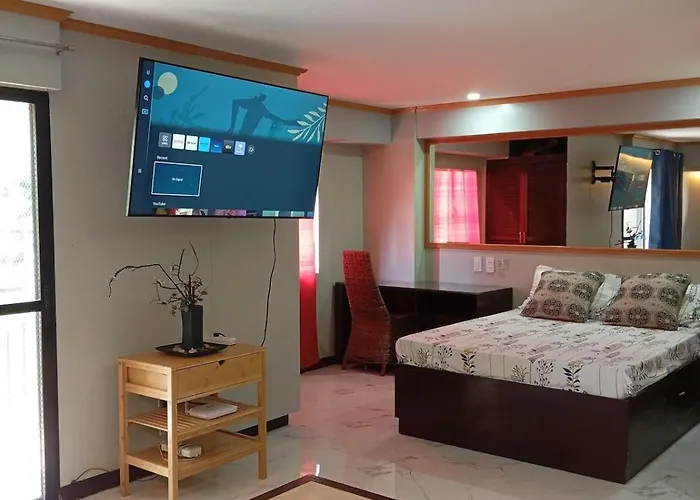 Apartment Kiener Hills Bldg E 421 Airport